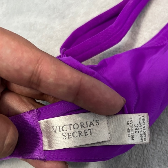 Victoria's Secret Purple and light blue Bra - Picture 2 of 7